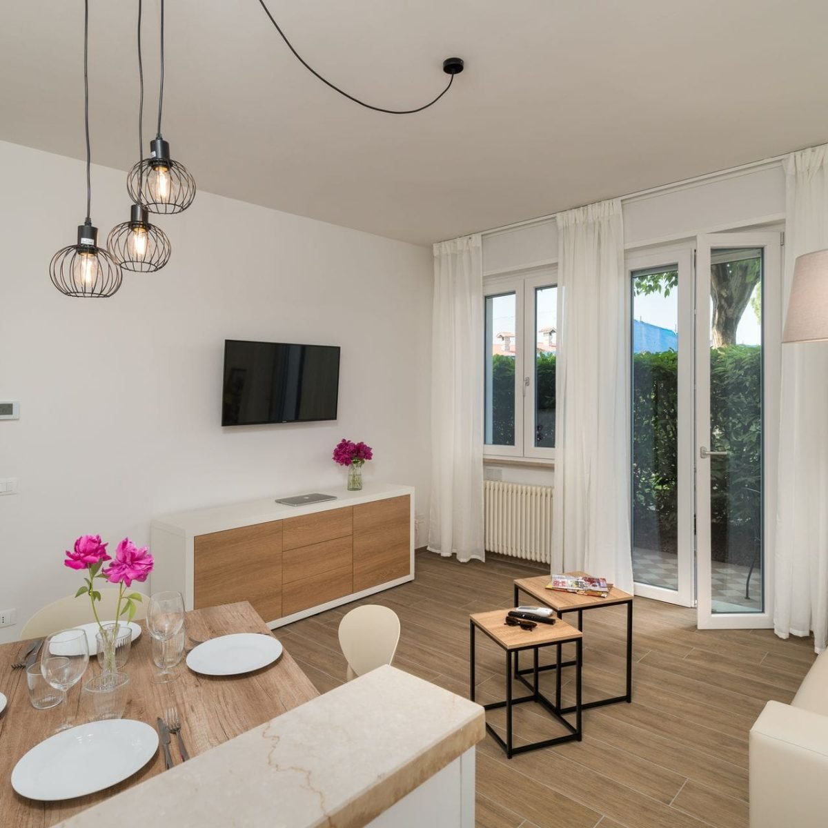 Beautiful house Sirmione Italy apartments Ond