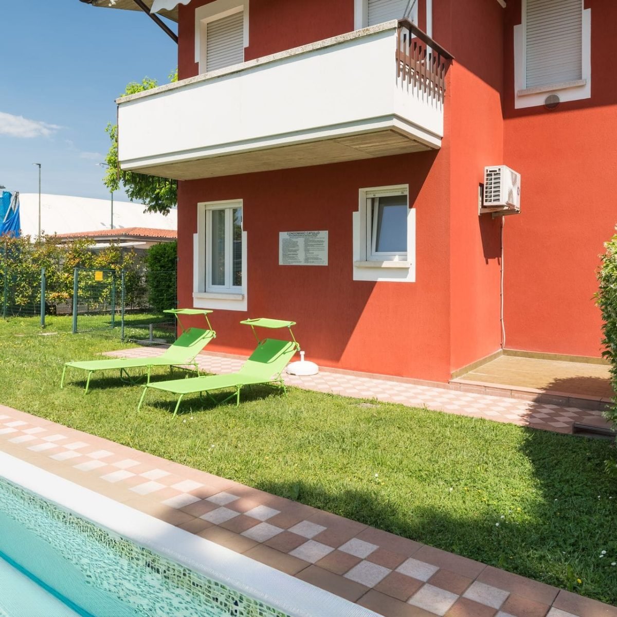 Beautiful house Sirmione Italy apartments Ond