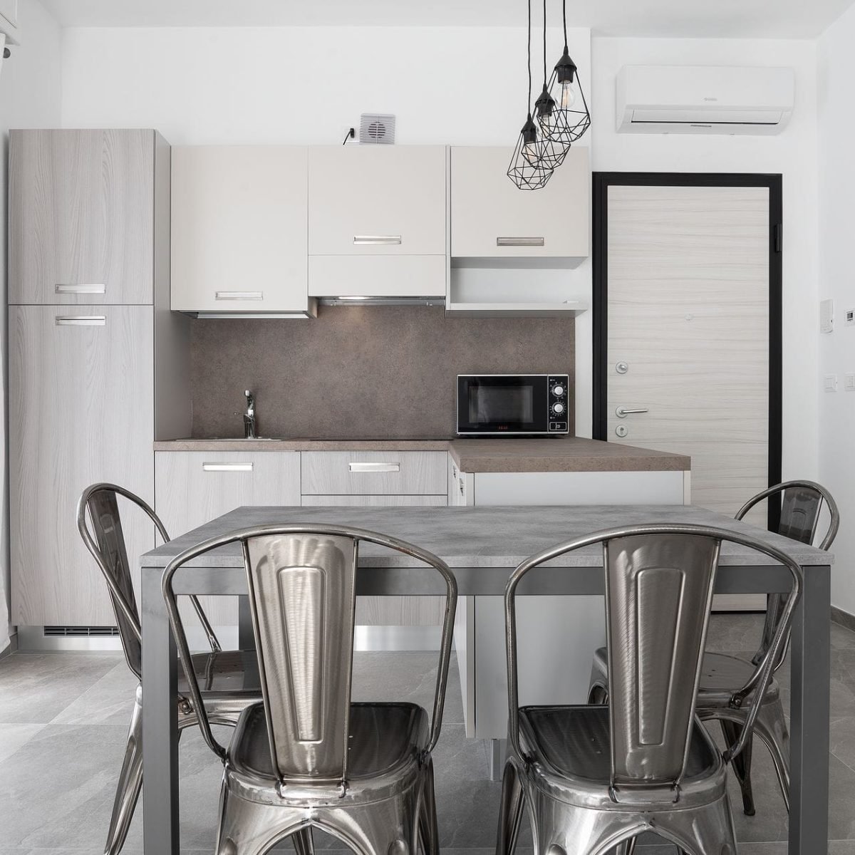 du lac apartments Desenzano del Garda Italy apartments app