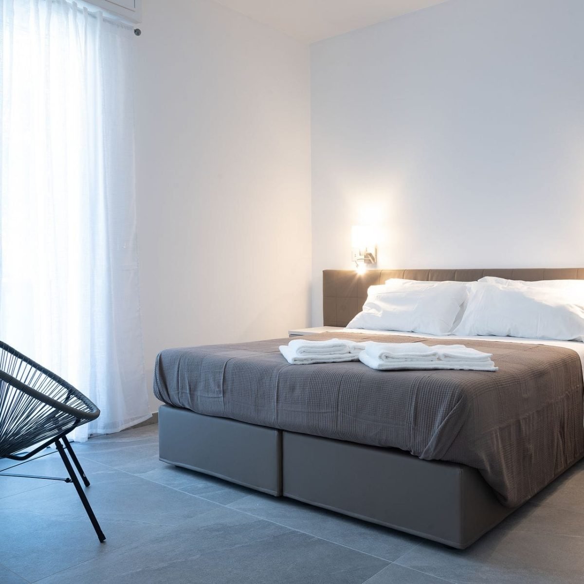 du lac apartments Desenzano del Garda Italy apartments app